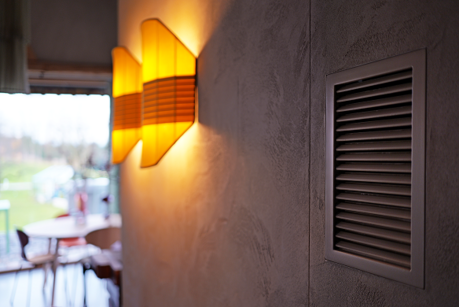 Das Foto zeigt den Luftauslass einer Lüftungsanlage