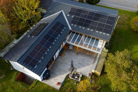 Solaranlage auf Dach von oben