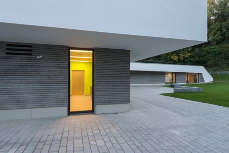 nodernes-gebaeude Aussenansicht eines modernen Gebäudes