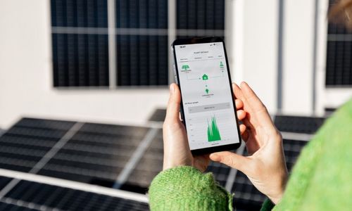 Solarstrom Übersicht auf dem Handy